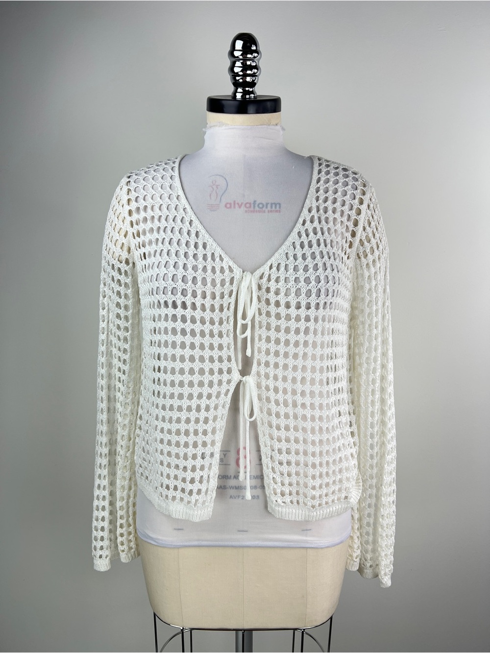 💚 3685. White Open-Knit Tie-Front Cardigan